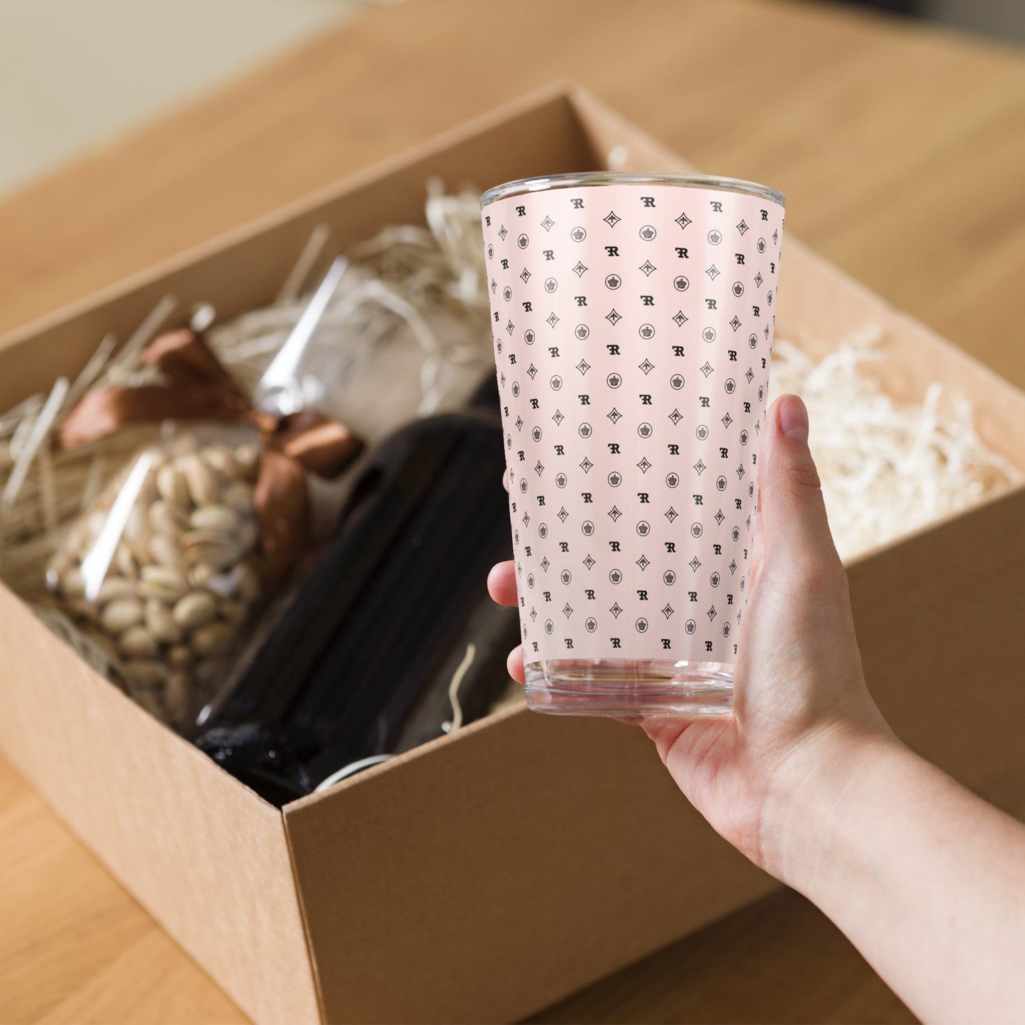 RF Shaker pint glass „CROWNS & BIRDS“ Misty Rose